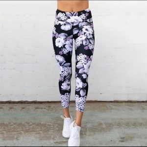 Dharma Bums Leggings - size small
